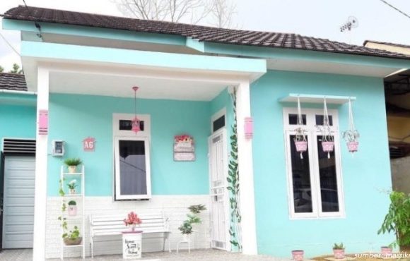 cat rumah minimalis tampak depan warna cerah