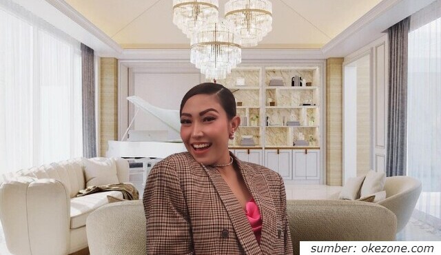 potret desain interior dari rumah ayu dewi