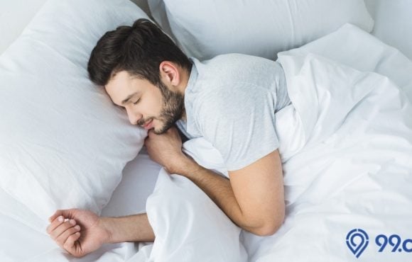 tidur seharian saat ramadan