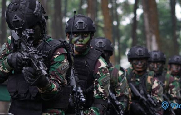 tni sedang berperang