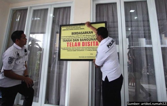 plang rumah dalam pengawasan bank