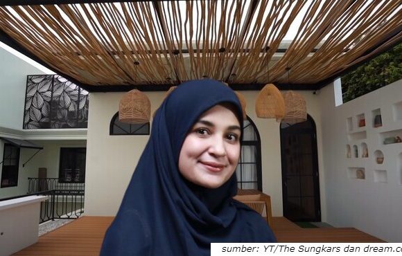 potret rooftop Shireen Sungkar