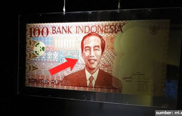 viral uang rp100 ribu dengan wajah jokowi