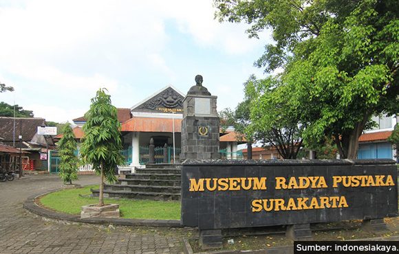 museum radya pustaka tertua