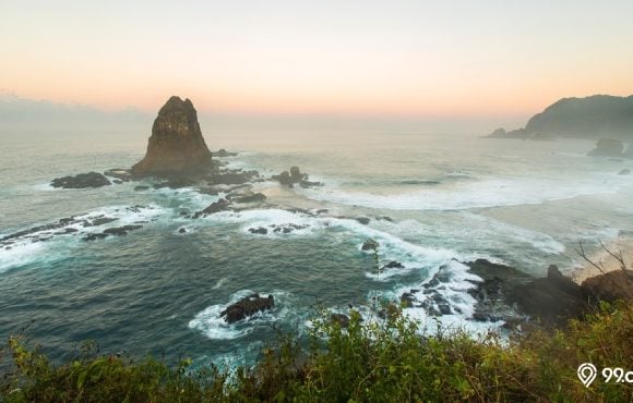 nama nama pantai dan laut di pulau jawa