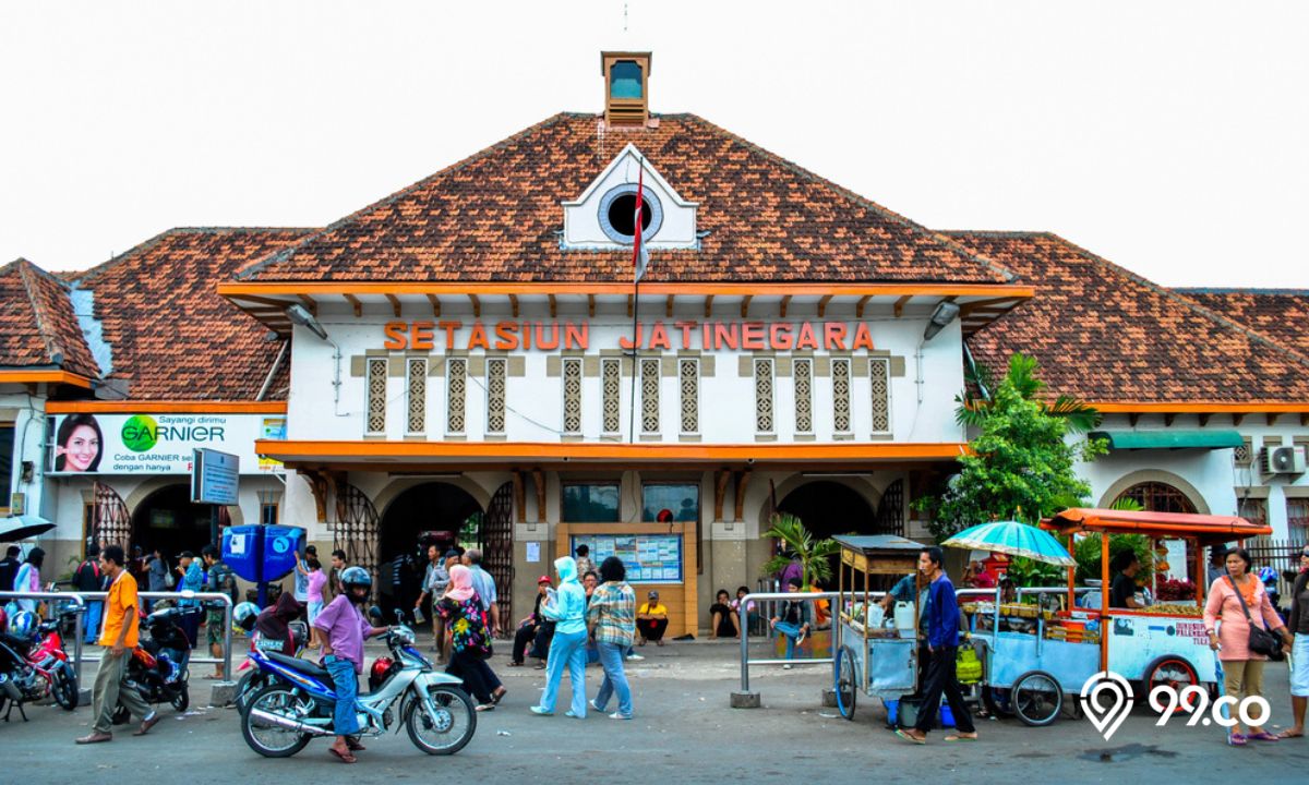 Stasiun Kereta Peninggalan Belanda