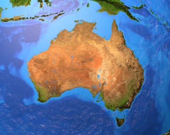 letak geografis benua australia adalah