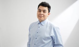 potret rumah tiga dua satu tulus