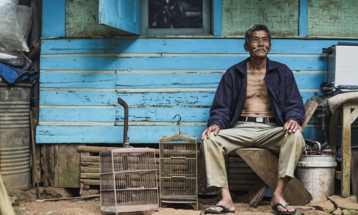 kabupaten dengan penduduk termiskin