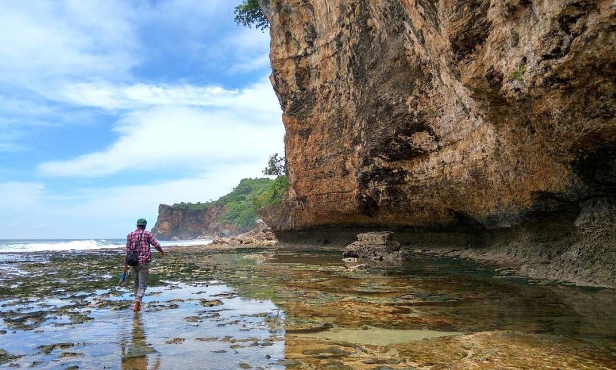 pantai ngunggah