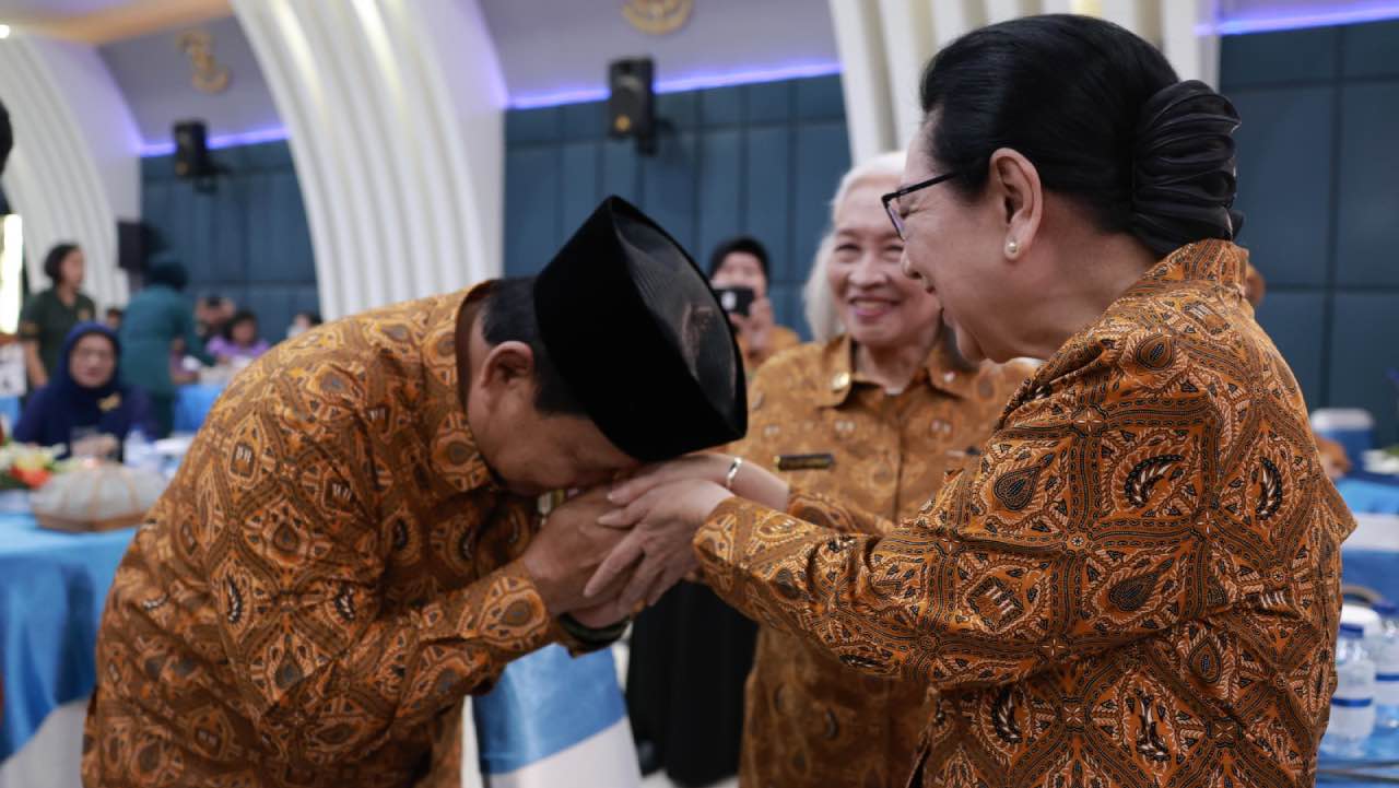 Prabowo Sowan kepada Istri Purn HUT PEPABRI