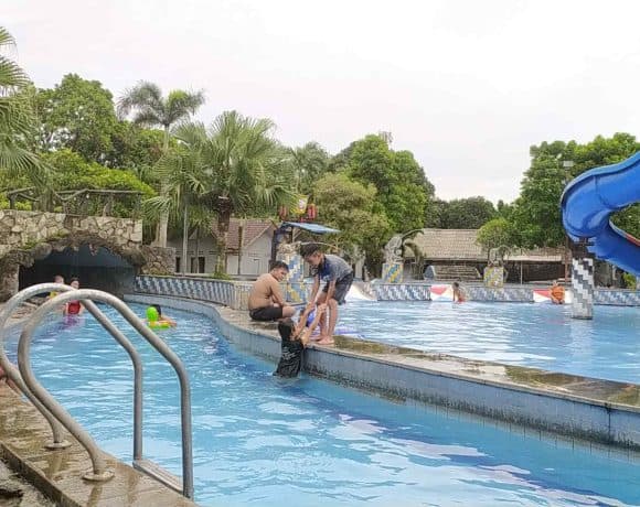 Waterpark Kolam Renang Depok