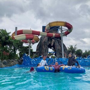 Waterpark Kolam Renang Karawang