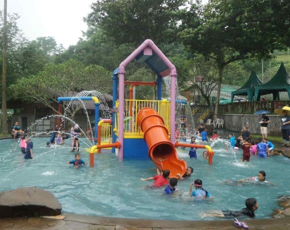 Waterpark Kolam Renang Pandaan