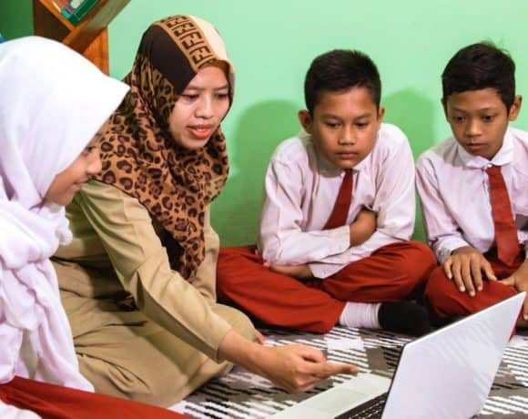 perbedaan kurikulum 2013 dan kurikulum merdeka