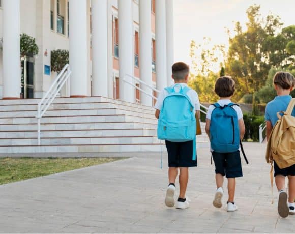 puisi tentang lingkungan sekolah