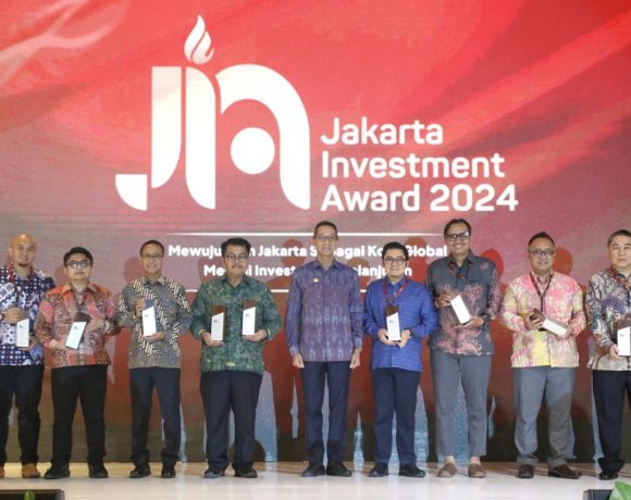 jakarta investment award heru budi