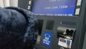 cara ambil uang di atm bri tanpa kartu